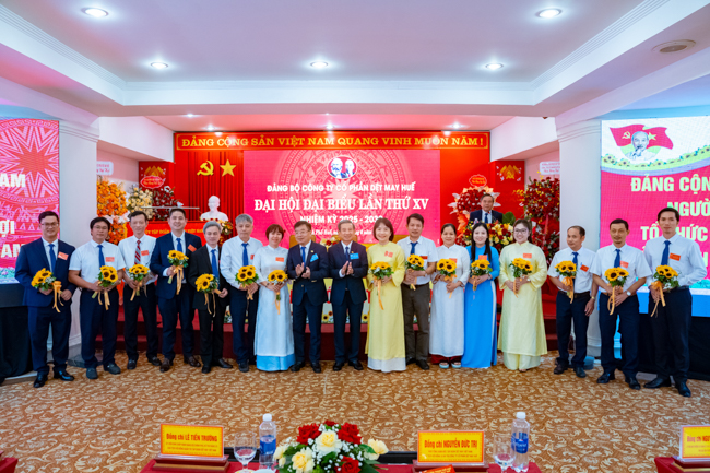 Đảng bộ Công ty CP Dệt May Huế lần thứ XV : Làm chủ toàn chuỗi – Gia tăng giá trị – Quản trị hiện đại – Kiến tạo niềm tin
